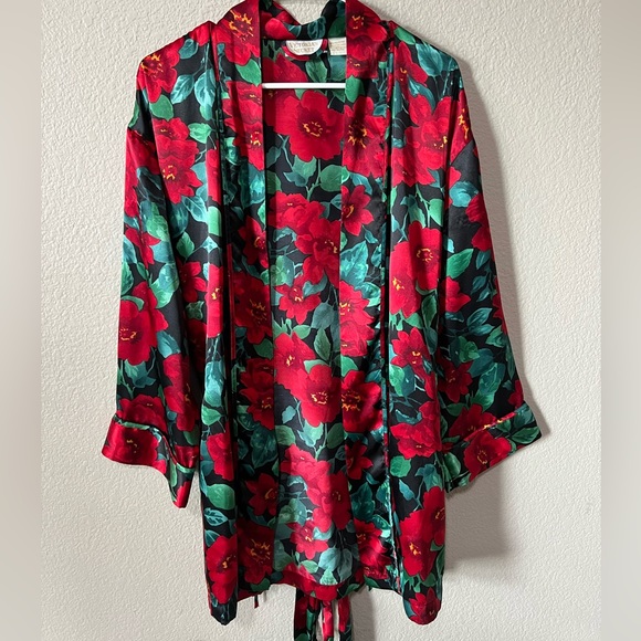 Vintage Victoria’s Secret Robe - Picture 4 of 6